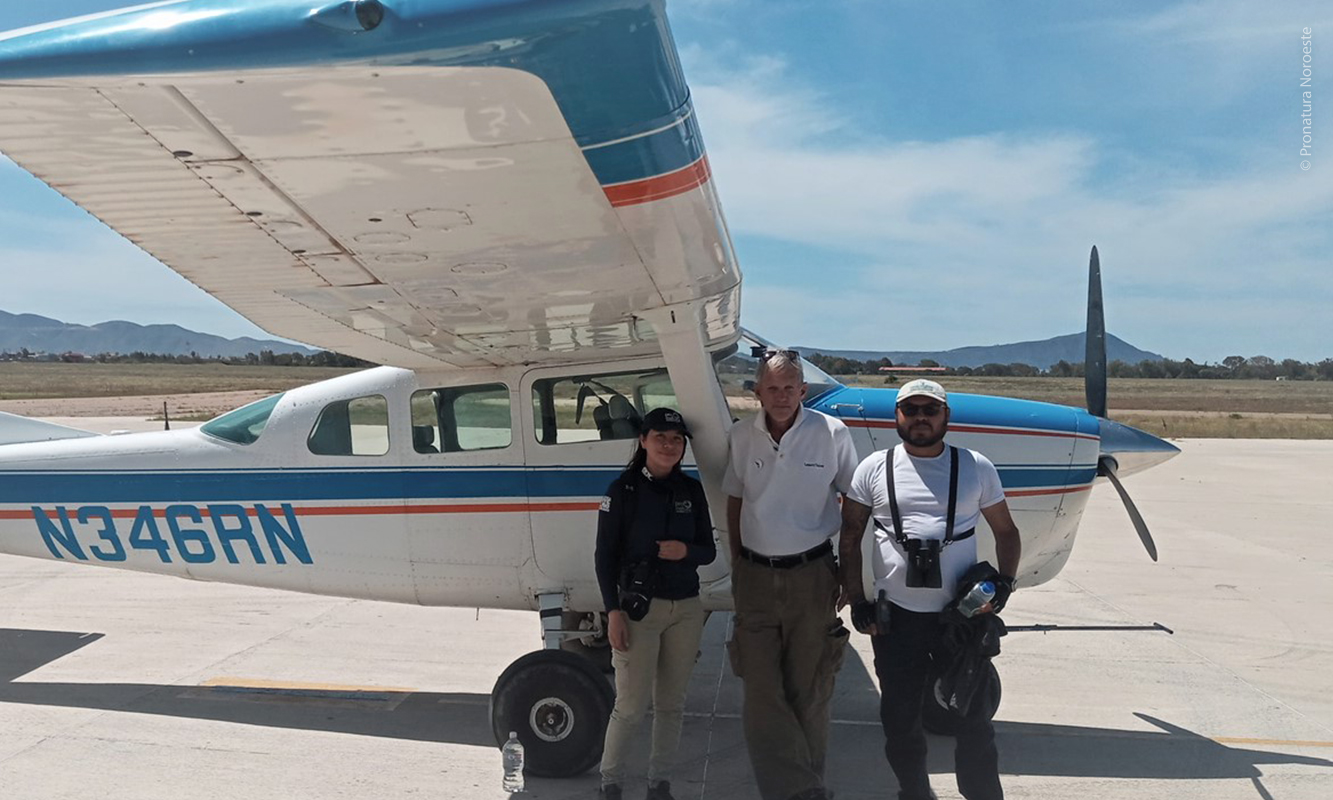Avioneta a punto de despegar