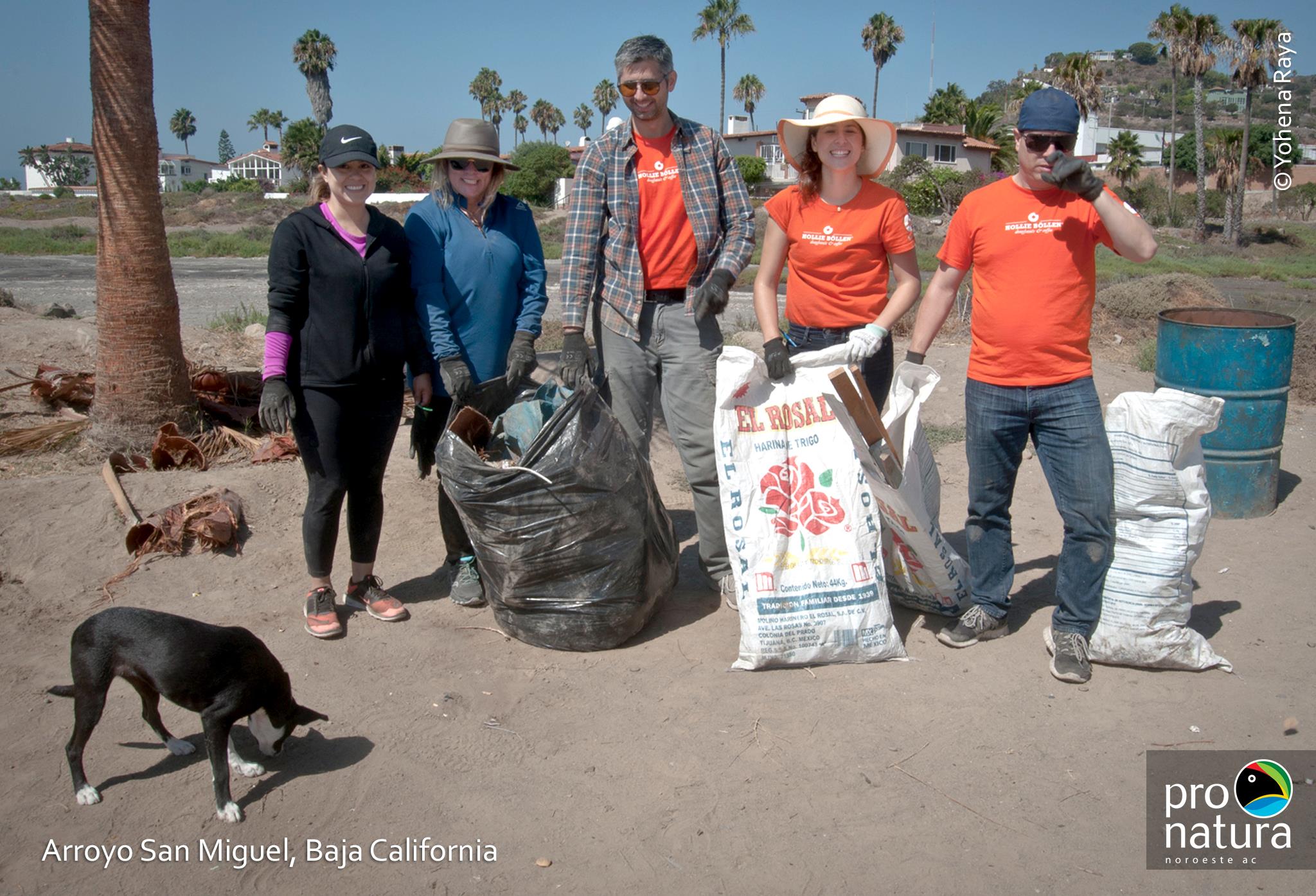 Voluntarios en el conteo de residuos del 2019