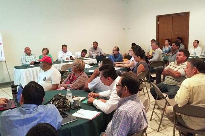 Asistentes al taller de Plan de Manejo Pesquero de Almeja Chocolata