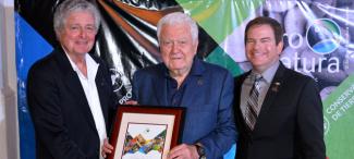 Enrique Hambleton von Borstel (Presidente del Consejo Directivo), Gastón Luken Aguilar (Presidente Honorario), y Gustavo D. Danemann (Director Ejecutivo)