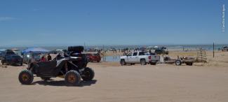Playa del Golfo de Santa Clara con visitantes por Semana Santa.